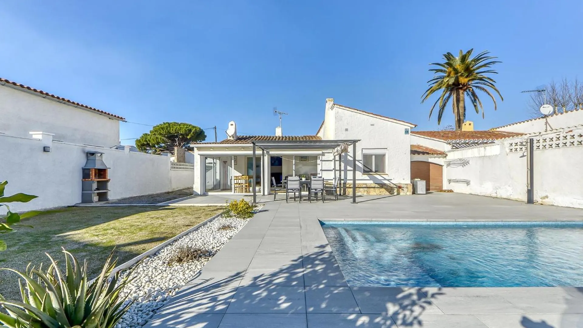 Holiday Home Villa Montgri By Interhome Empuriabrava