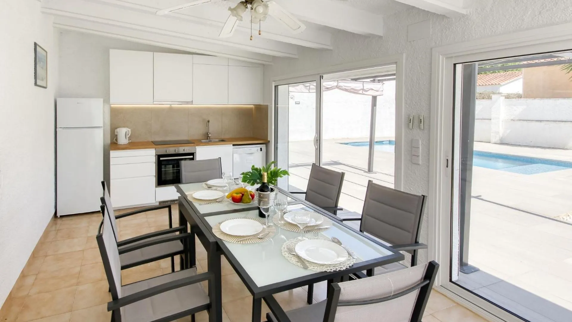 Holiday Home Villa Montgri By Interhome Empuriabrava